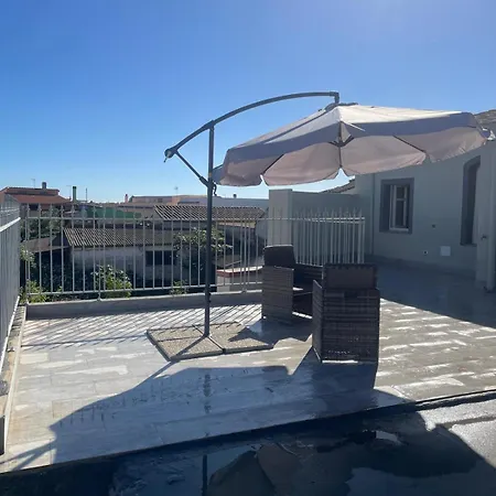 Luxar & 公寓式酒店