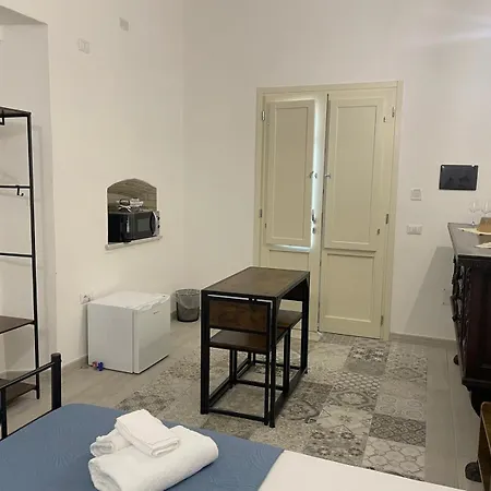 公寓式酒店 Luxar & 阿塞米尼