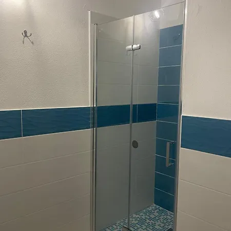 Luxar & 公寓式酒店 阿塞米尼