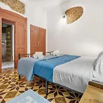 Apartahotel Luxar & 3*