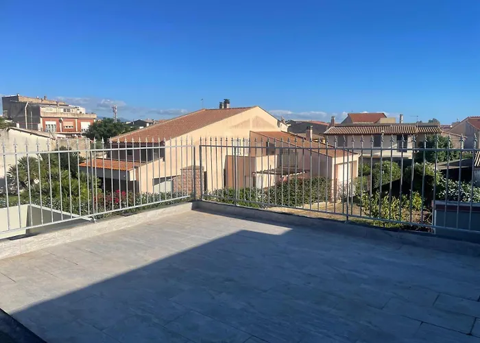 Apart Otel Luxar & 3*